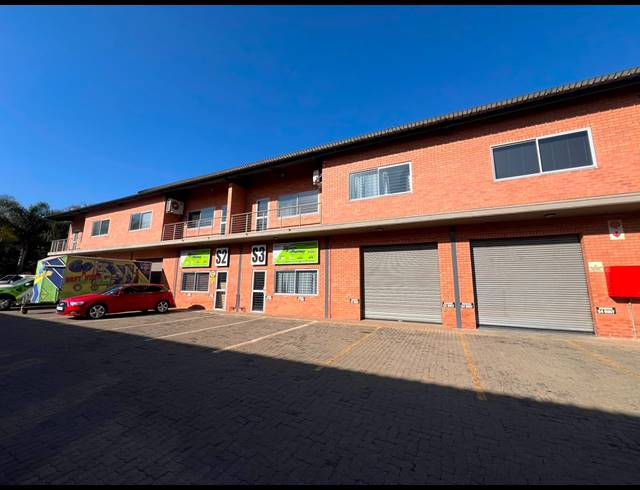 251M² WAREHOUSE TO LET IN HENNOPSPARK